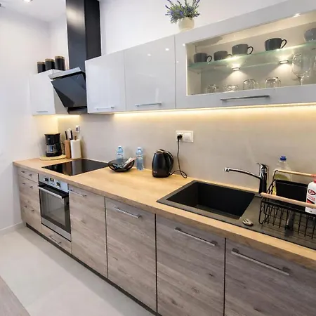 Julia By Livermo Air Conditioning Poznań