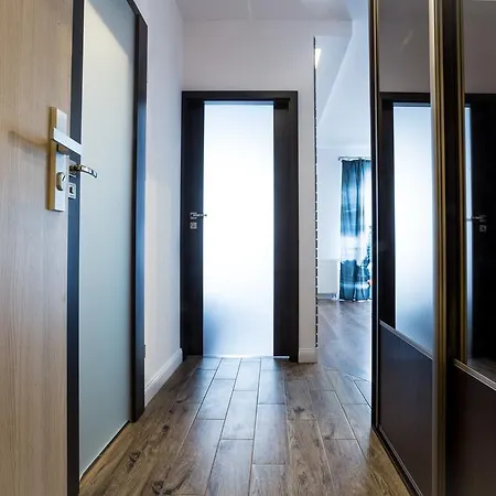 Julia By Livermo Air Conditioning شقة بوزنان